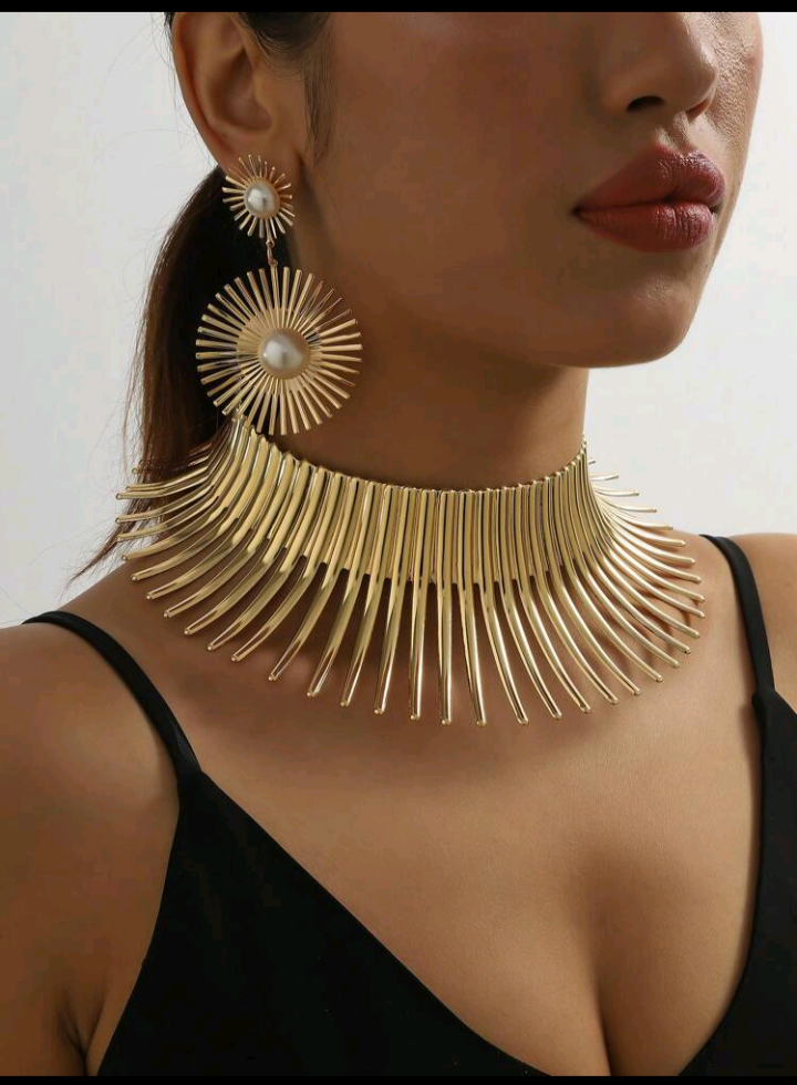 Cleopatra Necklace