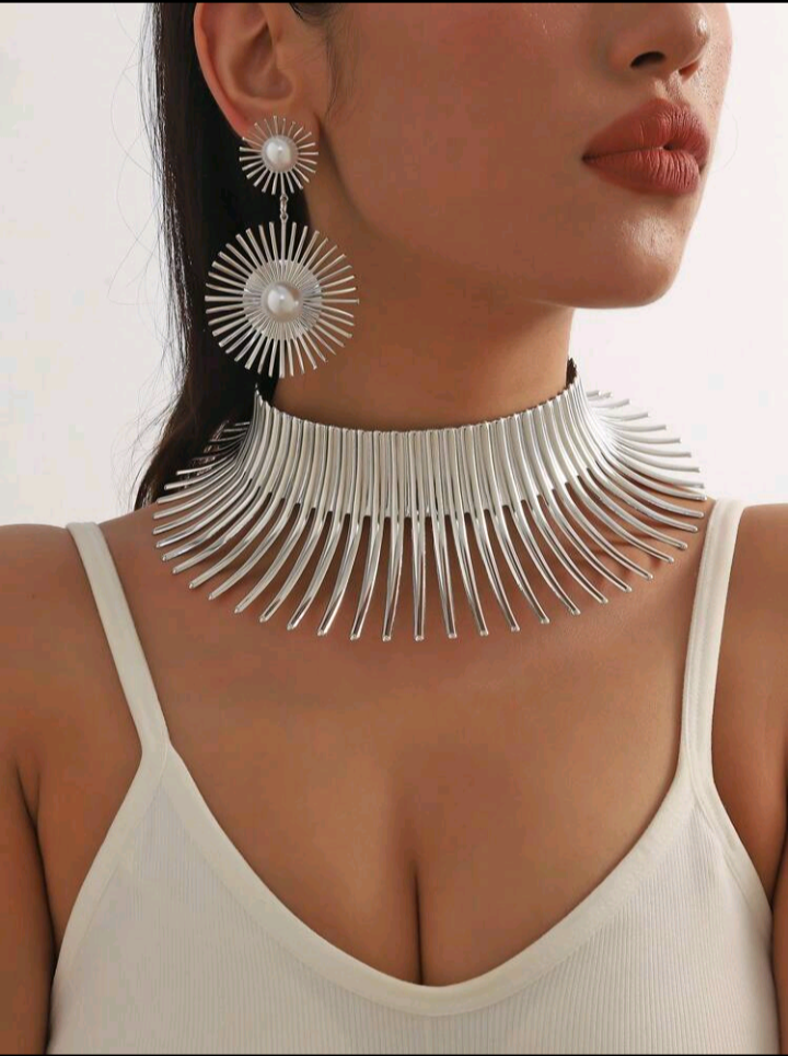 Cleopatra Necklace