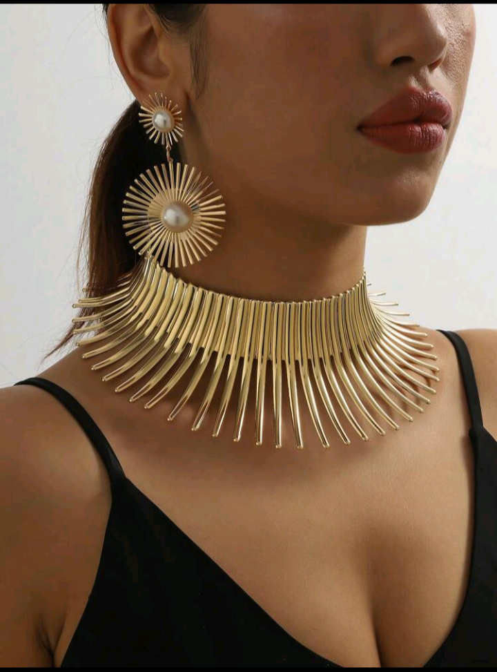 Cleopatra Necklace